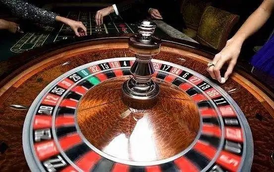 Jadwal waktu pembukaan pasar di km777 slot menampilkan berbagai zona waktu dan pasar
